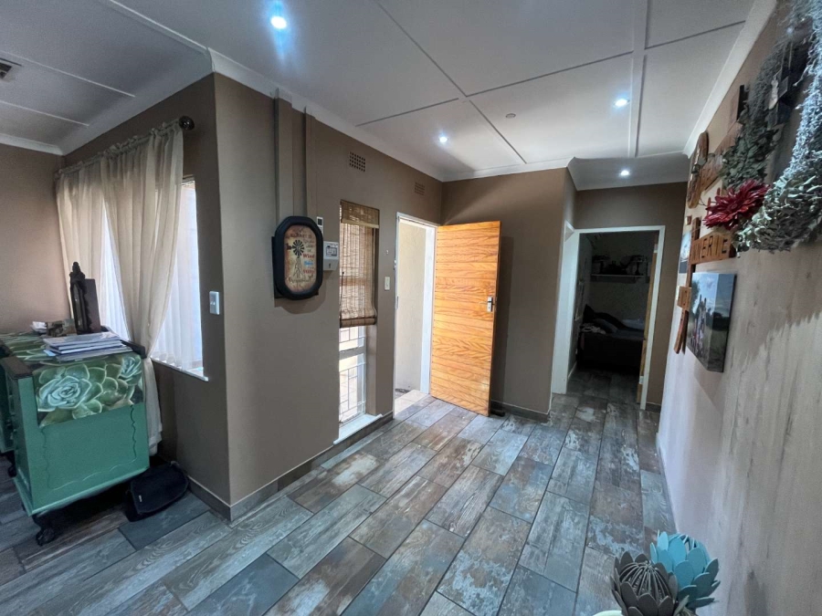 5 Bedroom Property for Sale in Blydeville Northern Cape